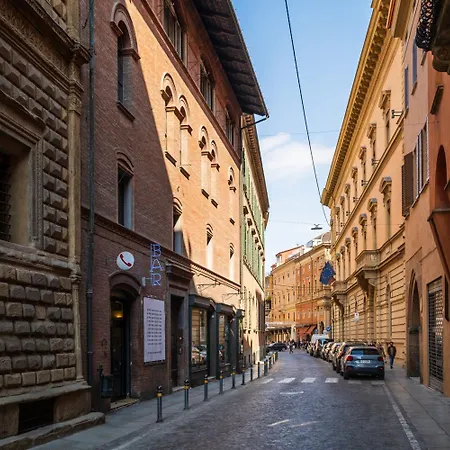 D'azeglio Nel Salotto Di *