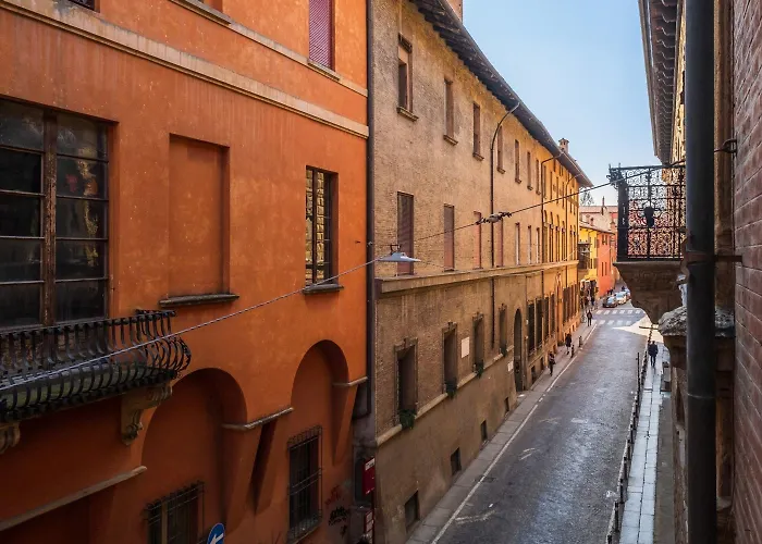 D'azeglio Nel Salotto Di * Bologne