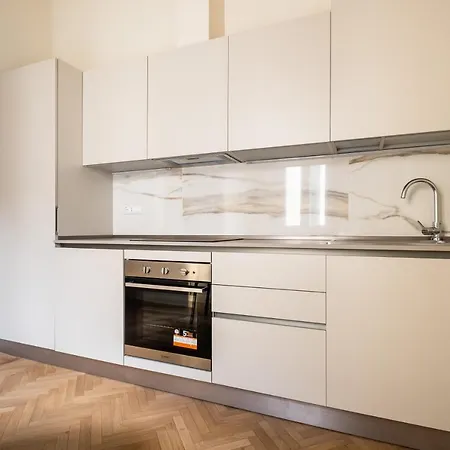 Apartment D'azeglio Nel Salotto Di