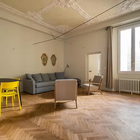 Apartment D'azeglio Nel Salotto Di Bologna