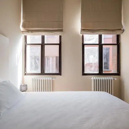 Apartment D'azeglio Nel Salotto Di Bologna