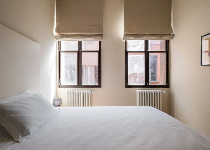 Apartment D'azeglio Nel Salotto Di Bologna